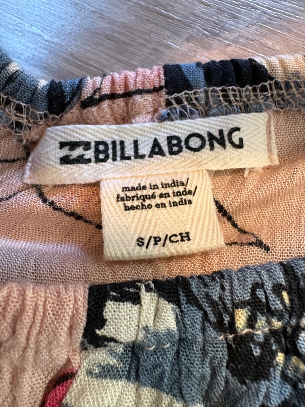 BILLABONG Floral Off-Shoulder Spaghetti adjustable Strap Top Size Small - Picture 5 of 7